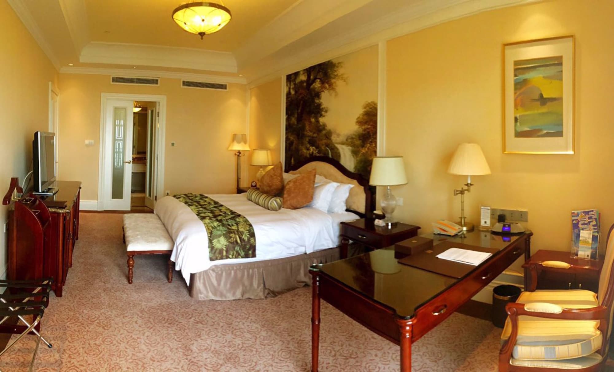 crowne plaza qingdao ocean spring resort by ihg