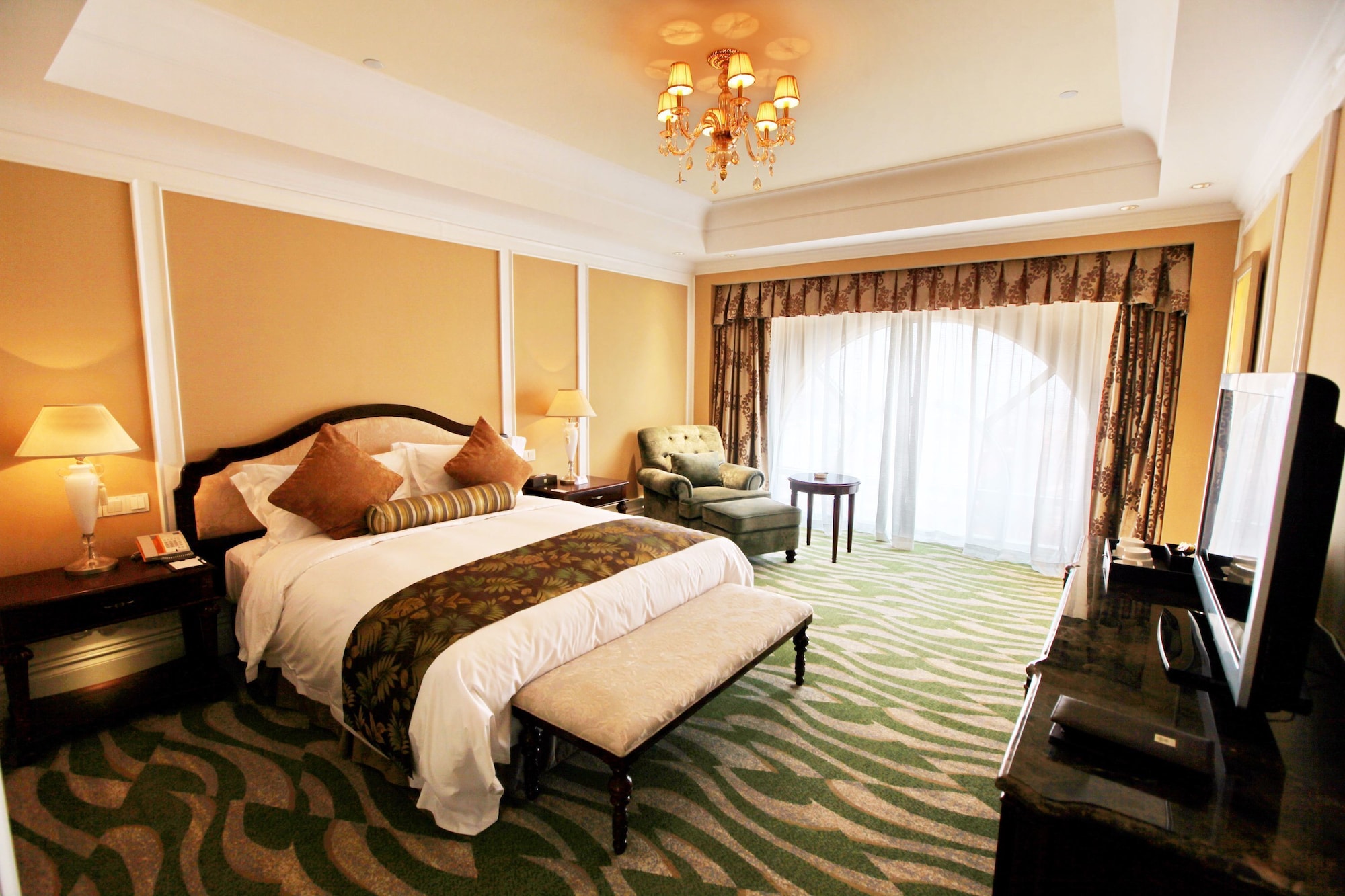 crowne plaza qingdao ocean spring resort by ihg