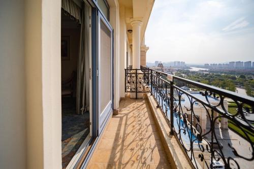 crowne plaza qingdao ocean spring resort by ihg