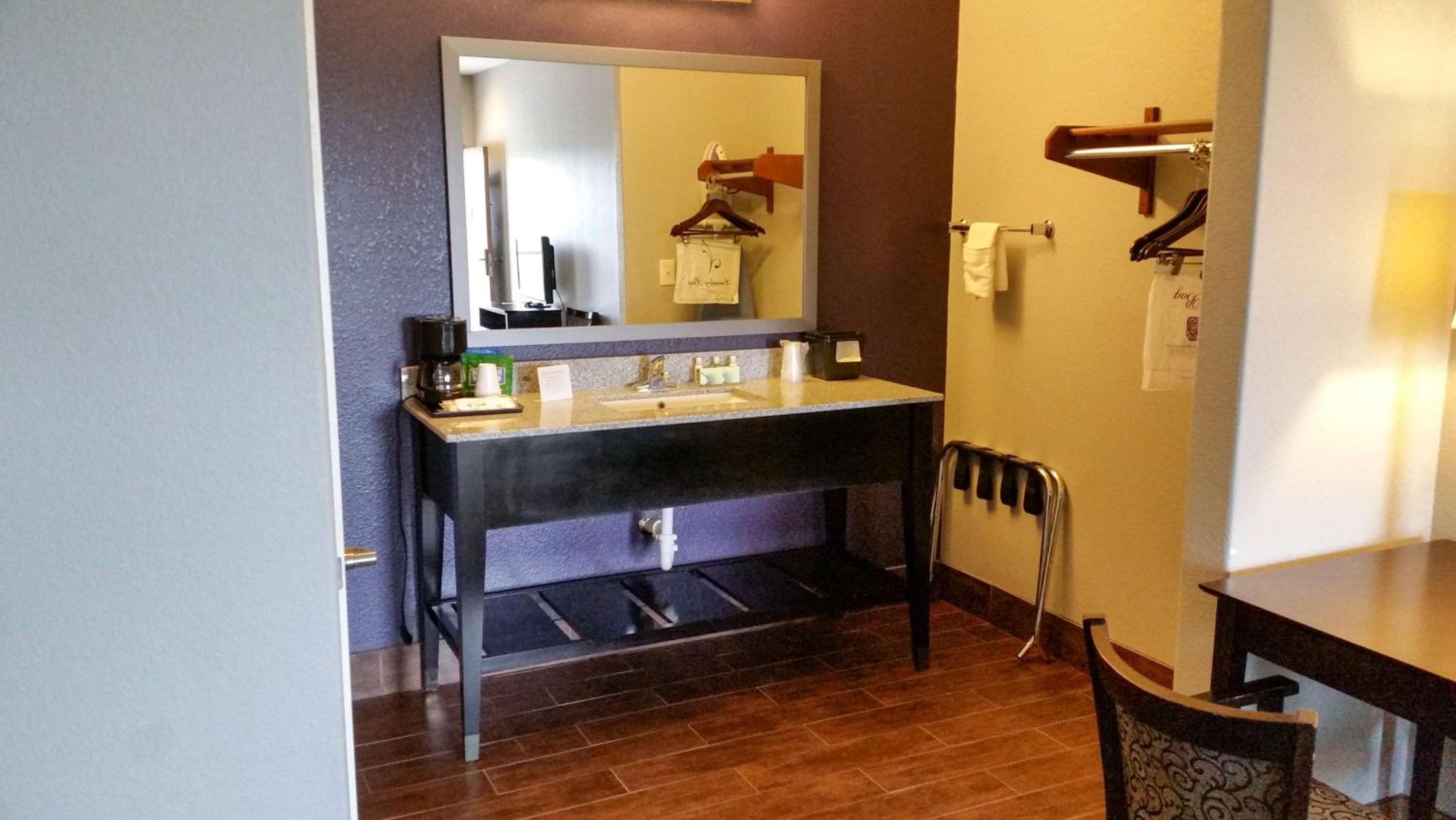 studio 6 beeville tx