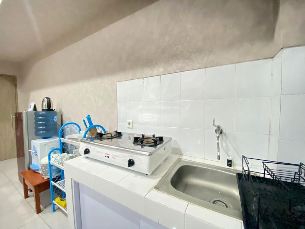 pleasant 2br apartment at newton residence