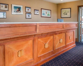 Mackinac Lodge,,2 star