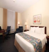 comfort inn and suites liverpool clay