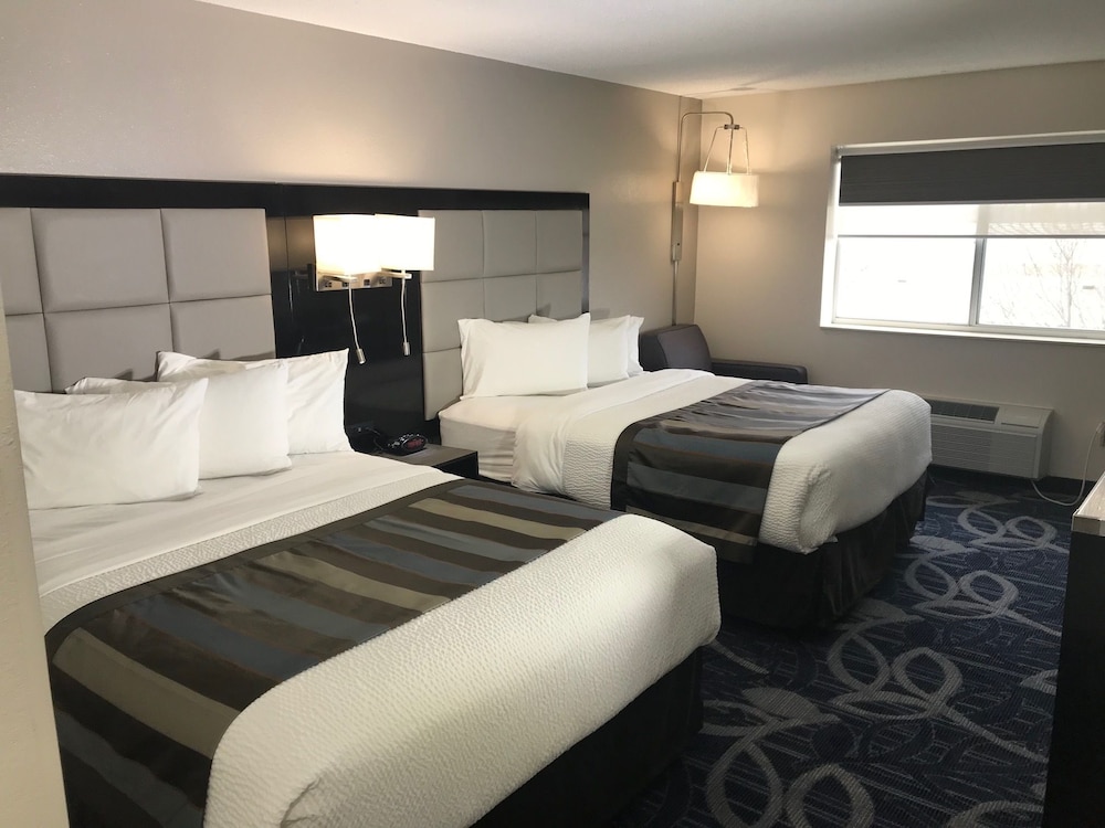 comfort inn and suites liverpool clay