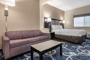 comfort inn and suites liverpool clay
