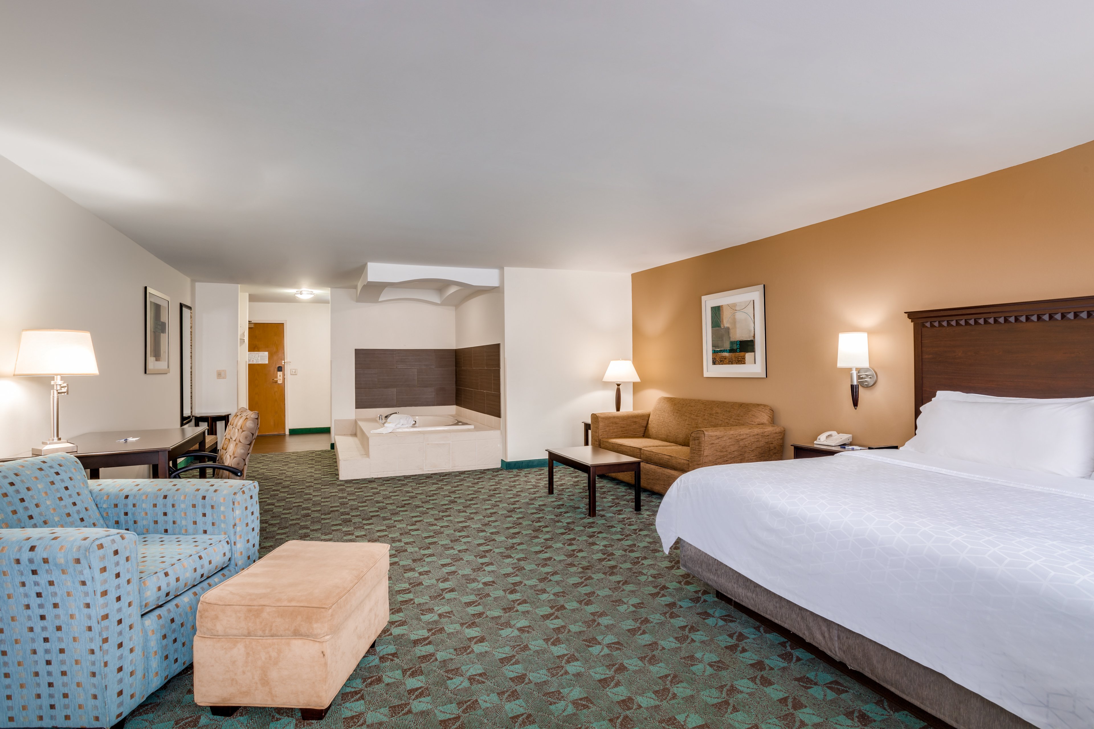 holiday inn express hotel and suites canton by ihg