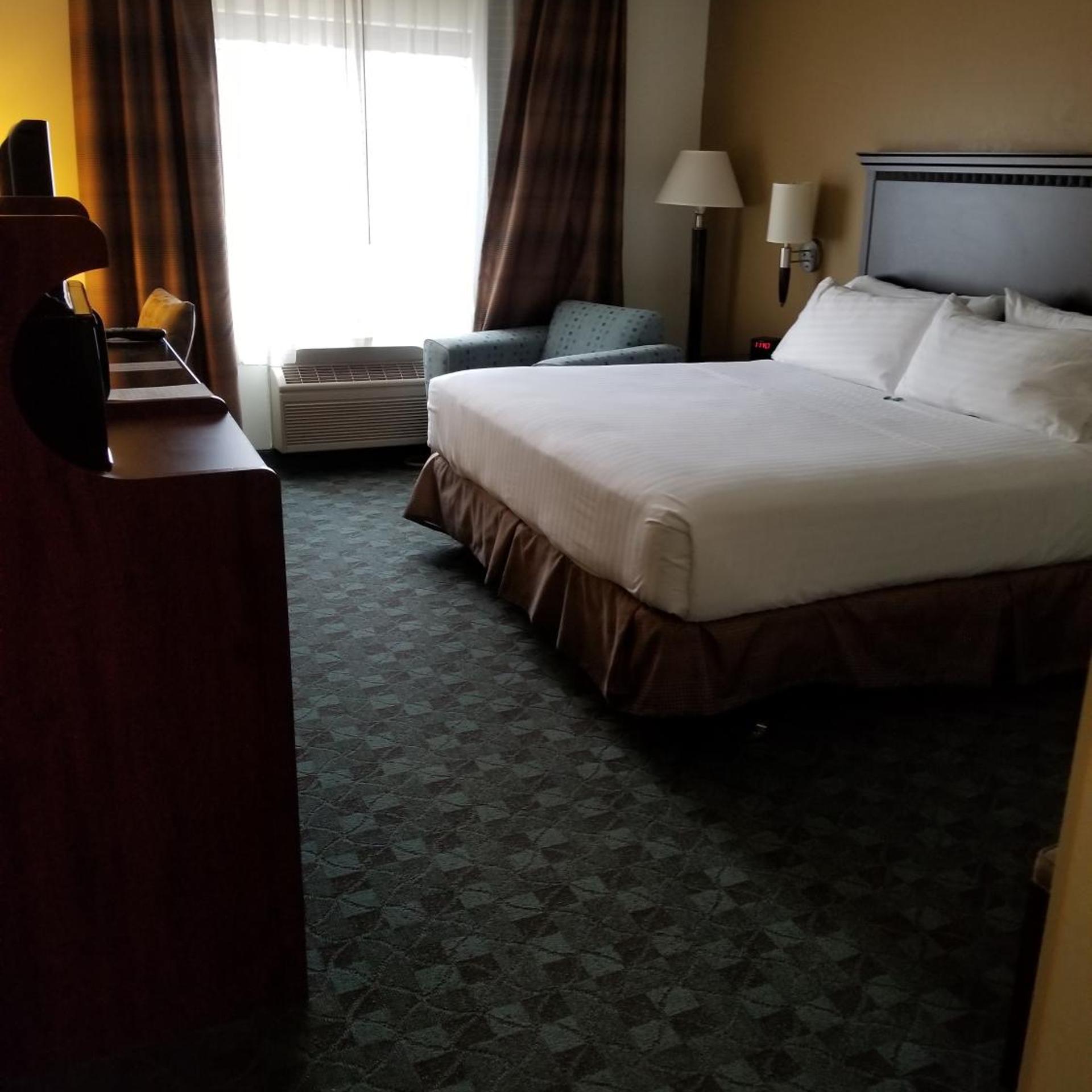 holiday inn express hotel and suites canton by ihg