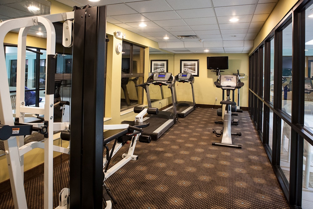 holiday inn express hotel and suites canton by ihg