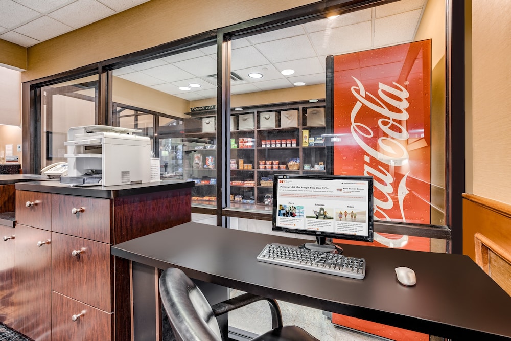holiday inn express hotel and suites canton by ihg