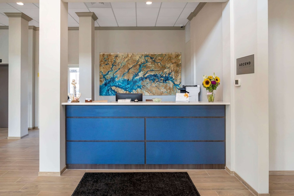 the inn at leonardtown ascend hotel collection