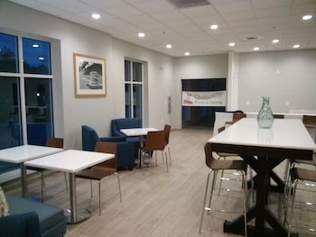 the inn at leonardtown ascend hotel collection