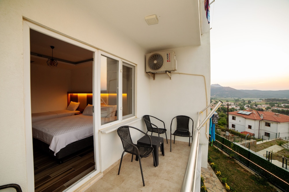 estia hotel