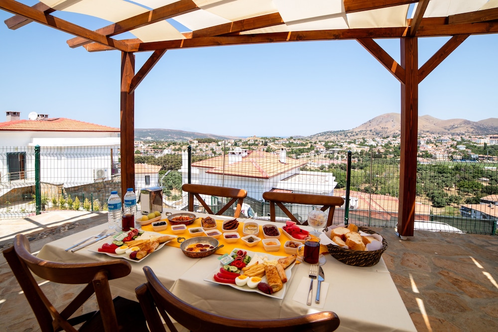 estia hotel