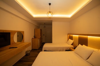 estia hotel