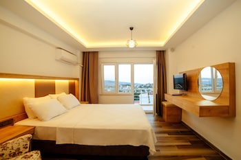 estia hotel