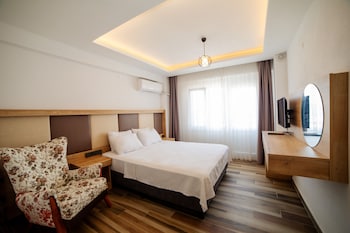 estia hotel