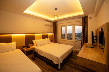 estia hotel