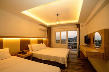 estia hotel
