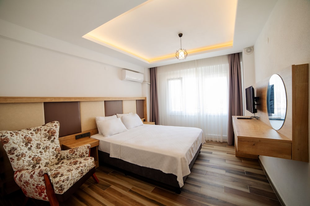 estia hotel