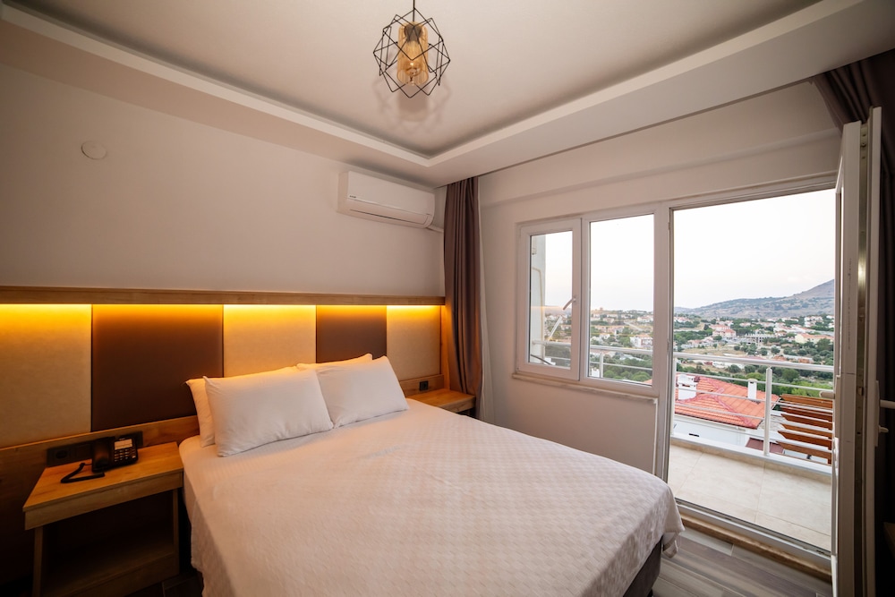 estia hotel