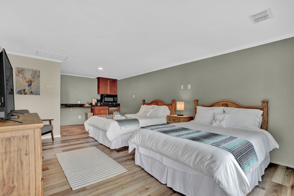 mavens inn and grill