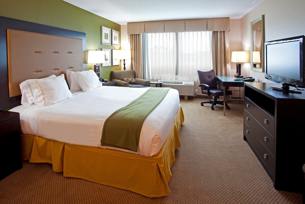holiday inn express and suites jacksonville mayport beach