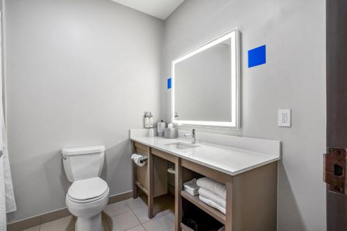 holiday inn express and suites jacksonville mayport beach