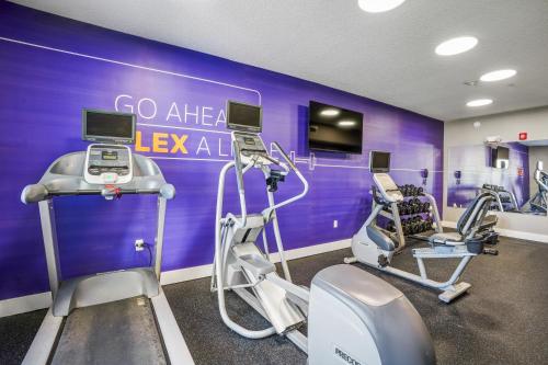 holiday inn express and suites jacksonville mayport beach
