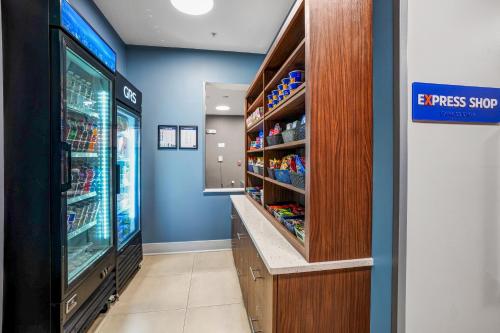 holiday inn express and suites jacksonville mayport beach