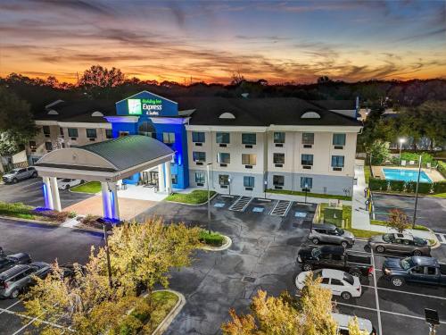 holiday inn express and suites jacksonville mayport beach