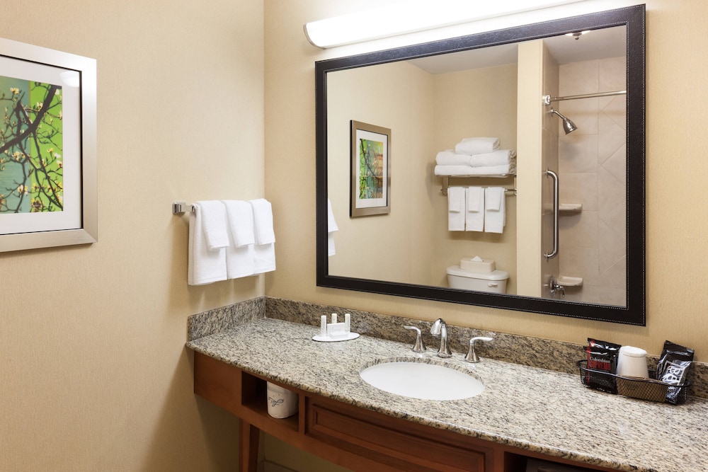 Fairfield Inn & Suites By Marriott Jacksonville Butler Blvd,Jacksonville>>Duval,3 star