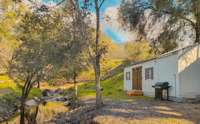 genas sierra inn and restaurant