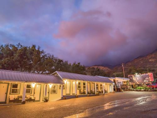 genas sierra inn and restaurant