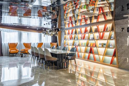 atour hotel xian hujiamiao metro station