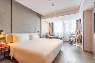 atour hotel xian hujiamiao metro station