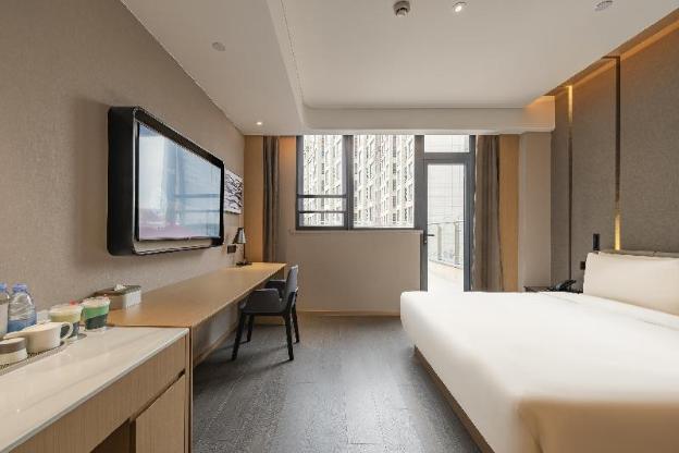 atour hotel lingang new town