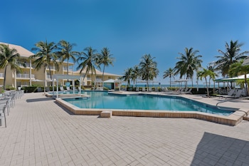 holiday inn resort grand cayman by ihg