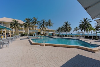 holiday inn resort grand cayman by ihg