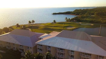 holiday inn resort grand cayman by ihg