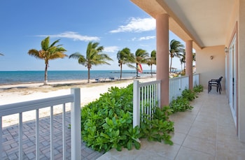 holiday inn resort grand cayman by ihg