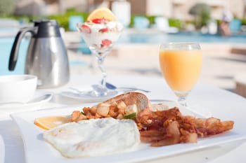 holiday inn resort grand cayman by ihg