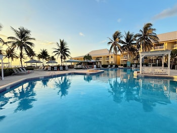 holiday inn resort grand cayman by ihg