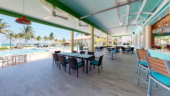 holiday inn resort grand cayman by ihg