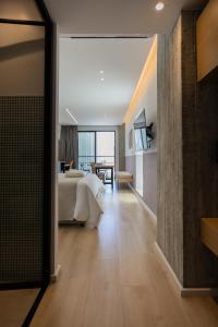 Alinea Urban Saripolou Square,,3.5 star