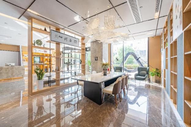 atour hotel huishan gold st