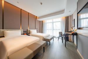 atour hotel huishan gold st