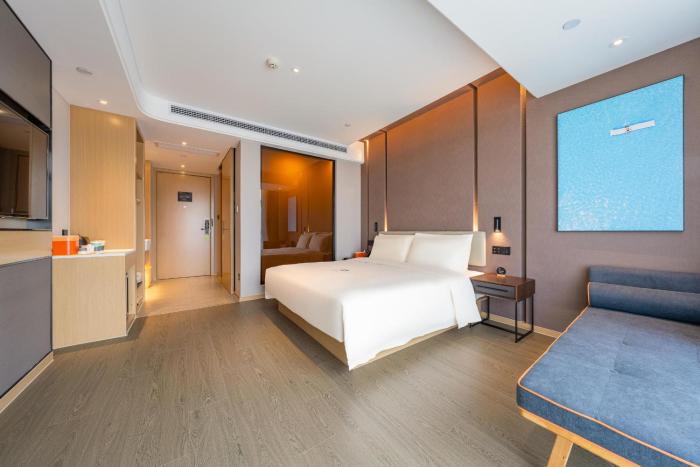 atour hotel huishan gold st