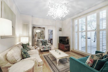 queens gate by chaps