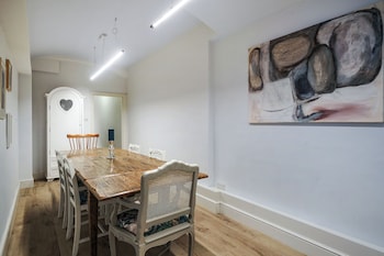 queens gate by chaps