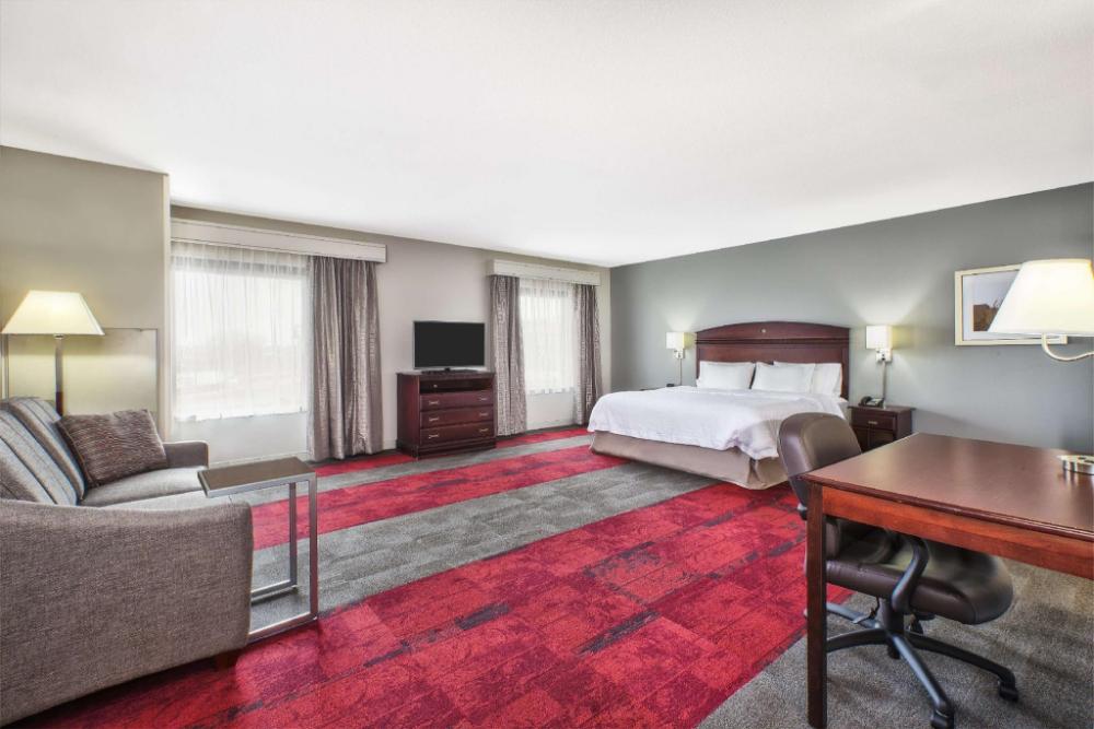 hampton inn and suites madison west